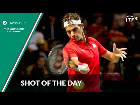 Roger Federer&#039;s Cool End to a Brilliant Rally | Davis Cup | ITF