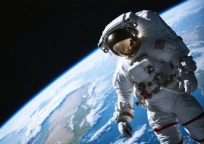 Astronaut Faces Earth’s Gravity: The Struggles of Reentry After Prolonged Space Travel Astronaut Faces Earth’s Gravity: The Struggles of Reentry After Prolonged Space Travel